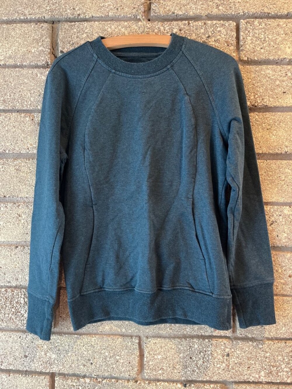 Lululemon Heathered Blue Crewneck Sweatshirt Women’s Relaxed Fit Size S